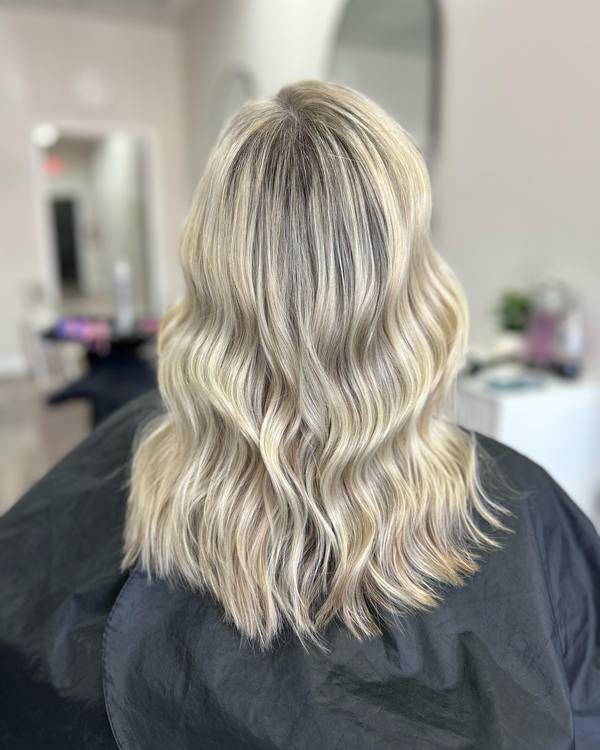 Icy blonde waves, seen from the back
