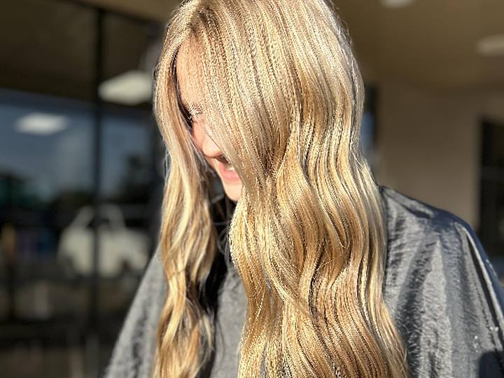 Long golden blonde waves